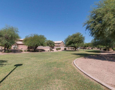 300 N Bullmoose Drive - Photo Thumbnail 22
