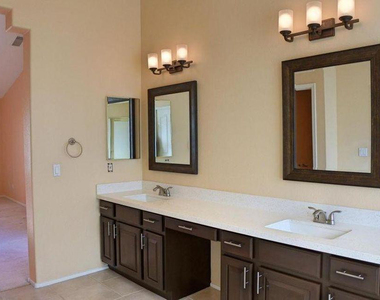 300 N Bullmoose Drive - Photo Thumbnail 17