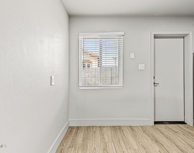 2309 N Dayton Street - Photo Thumbnail 18
