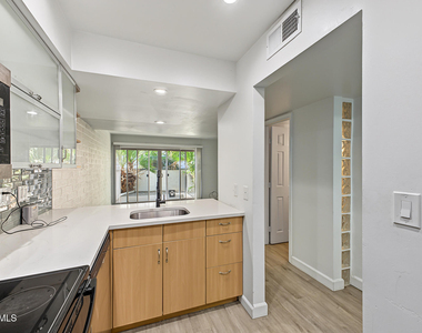 7325 E Belleview Street - Photo Thumbnail 9