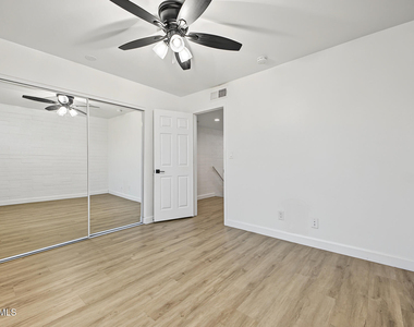7325 E Belleview Street - Photo Thumbnail 12