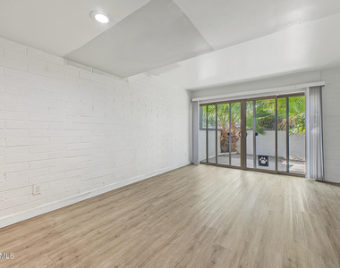7325 E Belleview Street - Photo Thumbnail 5