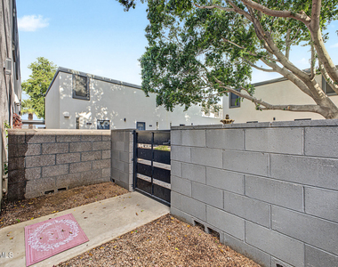 7325 E Belleview Street - Photo Thumbnail 4