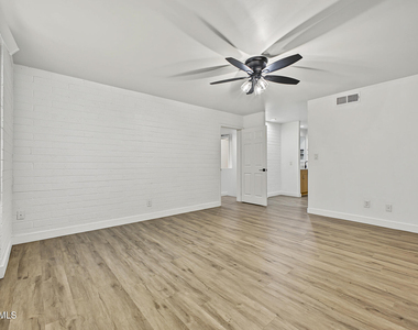 7325 E Belleview Street - Photo Thumbnail 12