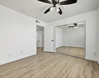 7325 E Belleview Street - Photo Thumbnail 17