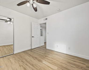 7325 E Belleview Street - Photo Thumbnail 21