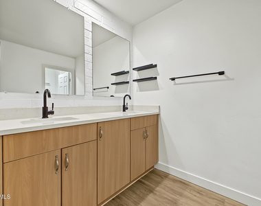 7325 E Belleview Street - Photo Thumbnail 14