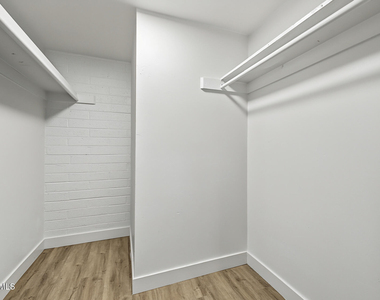 7325 E Belleview Street - Photo Thumbnail 15