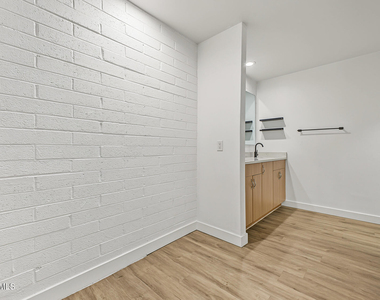 7325 E Belleview Street - Photo Thumbnail 13