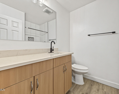 7325 E Belleview Street - Photo Thumbnail 18
