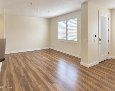 705 W Queen Creek Road - Photo Thumbnail 3