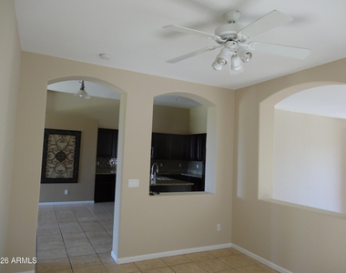 1350 E Indigo Drive - Photo Thumbnail 11