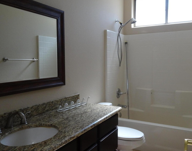 1350 E Indigo Drive - Photo Thumbnail 23