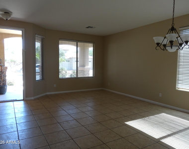 1350 E Indigo Drive - Photo Thumbnail 9