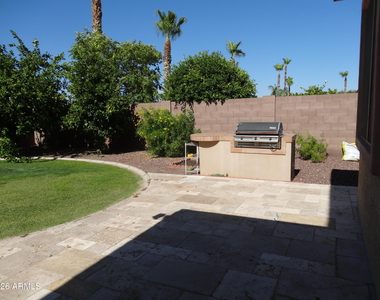 1350 E Indigo Drive - Photo Thumbnail 24