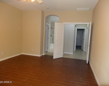 1350 E Indigo Drive - Photo Thumbnail 17