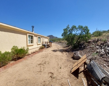 43828 N 12th Street - Photo Thumbnail 17