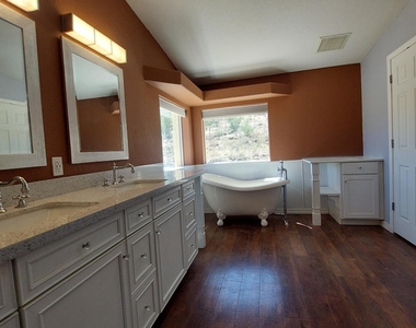 43828 N 12th Street - Photo Thumbnail 12