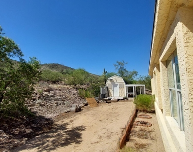 43828 N 12th Street - Photo Thumbnail 16