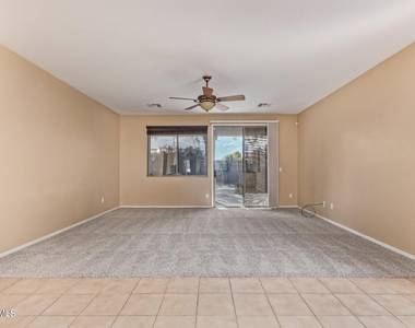 11826 N 146th Avenue - Photo Thumbnail 7