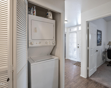 6142 N 29th Street - Photo Thumbnail 9