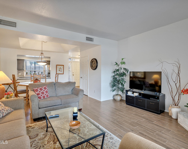 6142 N 29th Street - Photo Thumbnail 5