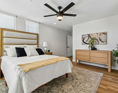 630 N Power Road - Photo Thumbnail 4