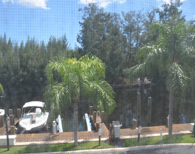 6201 Bay Club Drive - Photo Thumbnail 14