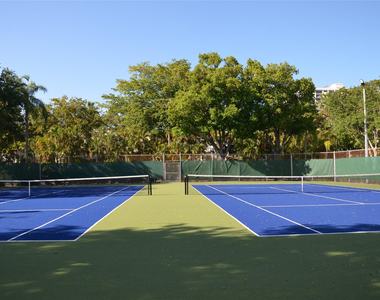 6201 Bay Club Drive - Photo Thumbnail 19