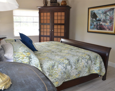 6201 Bay Club Drive - Photo Thumbnail 10