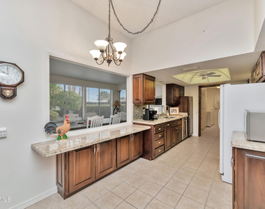 9956 W Willow Point - Photo Thumbnail 5