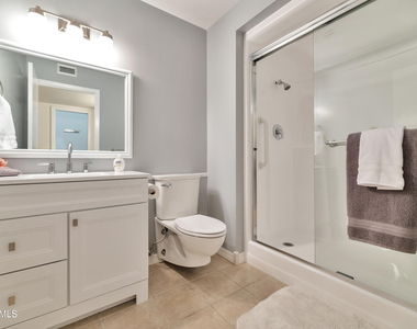 9956 W Willow Point - Photo Thumbnail 7