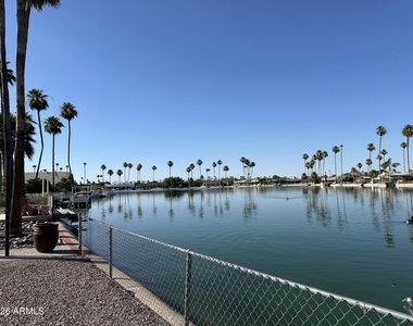 9956 W Willow Point - Photo Thumbnail 10