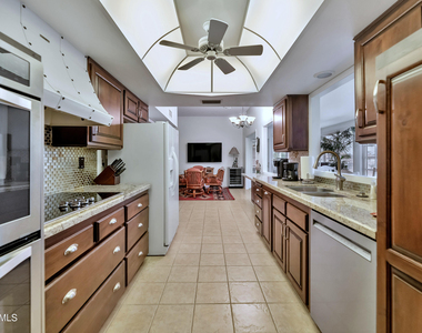 9956 W Willow Point - Photo Thumbnail 3
