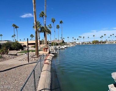 9956 W Willow Point - Photo Thumbnail 12