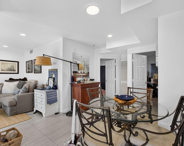 423 49th Street - Photo Thumbnail 7
