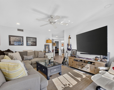 423 49th Street - Photo Thumbnail 15