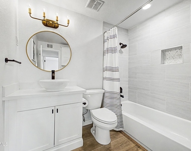 4101 E Calavar Road - Photo Thumbnail 13