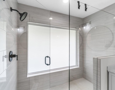 4593 Ellwood Drive - Photo Thumbnail 18