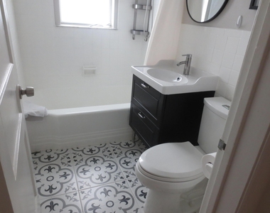 1609 Ne 4th Court - Photo Thumbnail 7