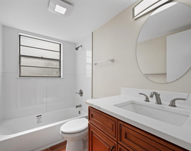 2707 Vandiver Drive - Photo Thumbnail 8