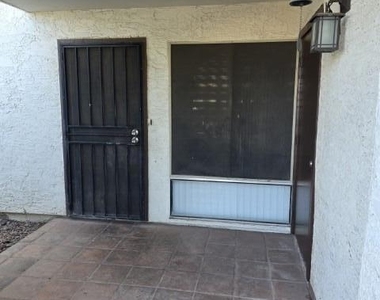 4730 W Northern Avenue - Photo Thumbnail 2