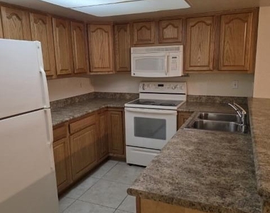4730 W Northern Avenue - Photo Thumbnail 6