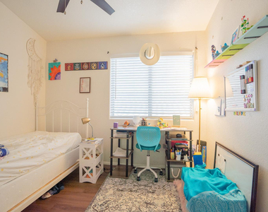 4613 E Desert Cactus Street - Photo Thumbnail 31