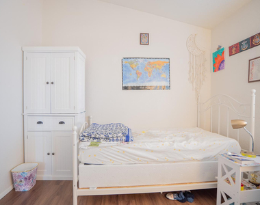 4613 E Desert Cactus Street - Photo Thumbnail 32