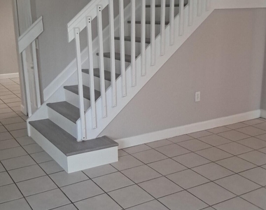 1114 Shoma Drive - Photo Thumbnail 2