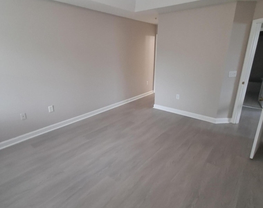 1114 Shoma Drive - Photo Thumbnail 4