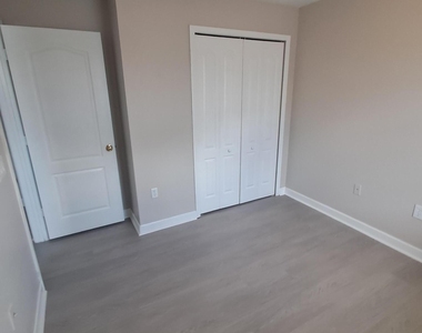 1114 Shoma Drive - Photo Thumbnail 9