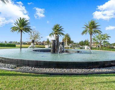 11785 S Waterway Circle - Photo Thumbnail 37