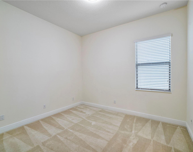 11785 S Waterway Circle - Photo Thumbnail 25